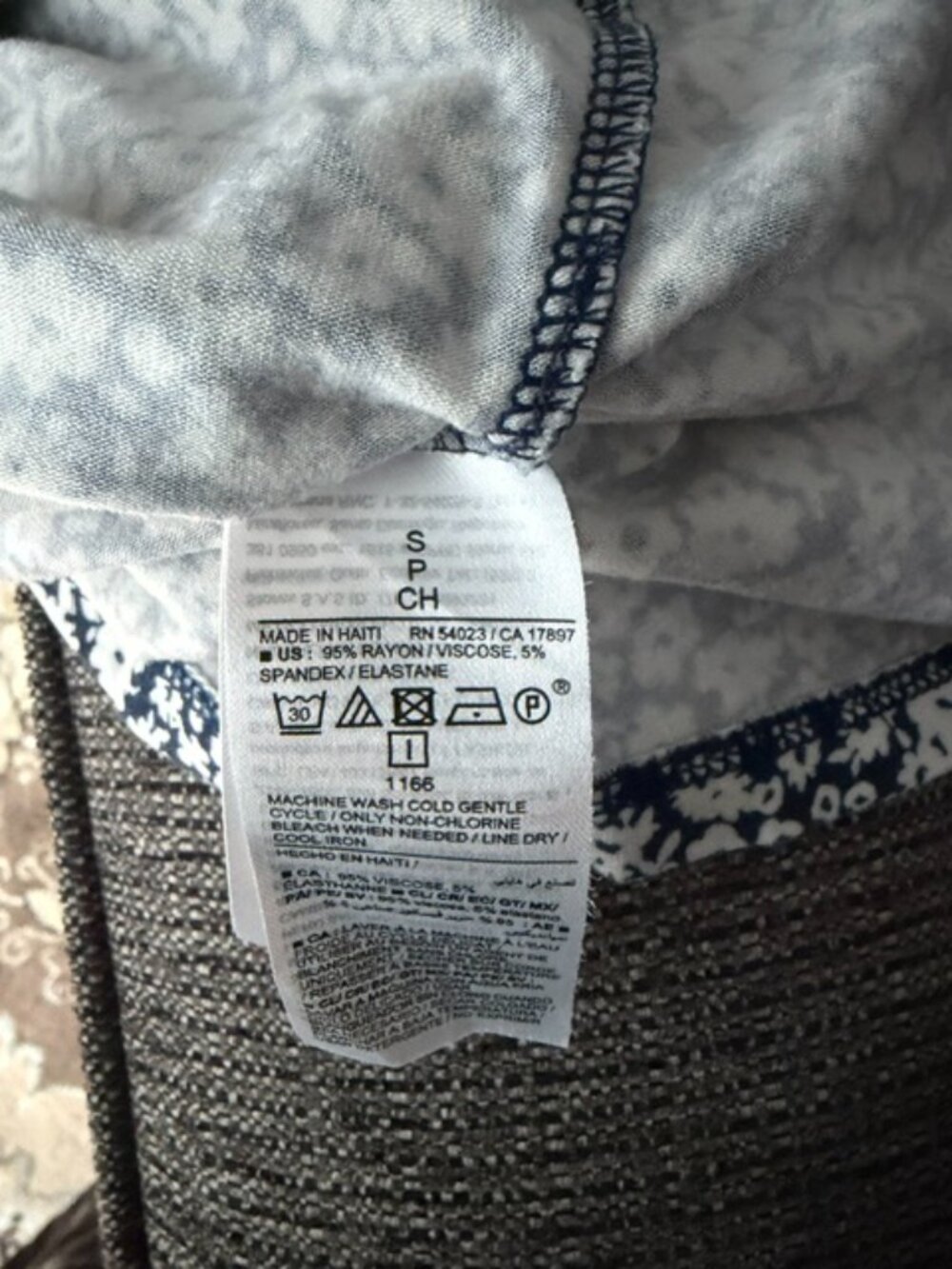 Set of Two Old Navy Luxe Tops - Picture 6 of 7